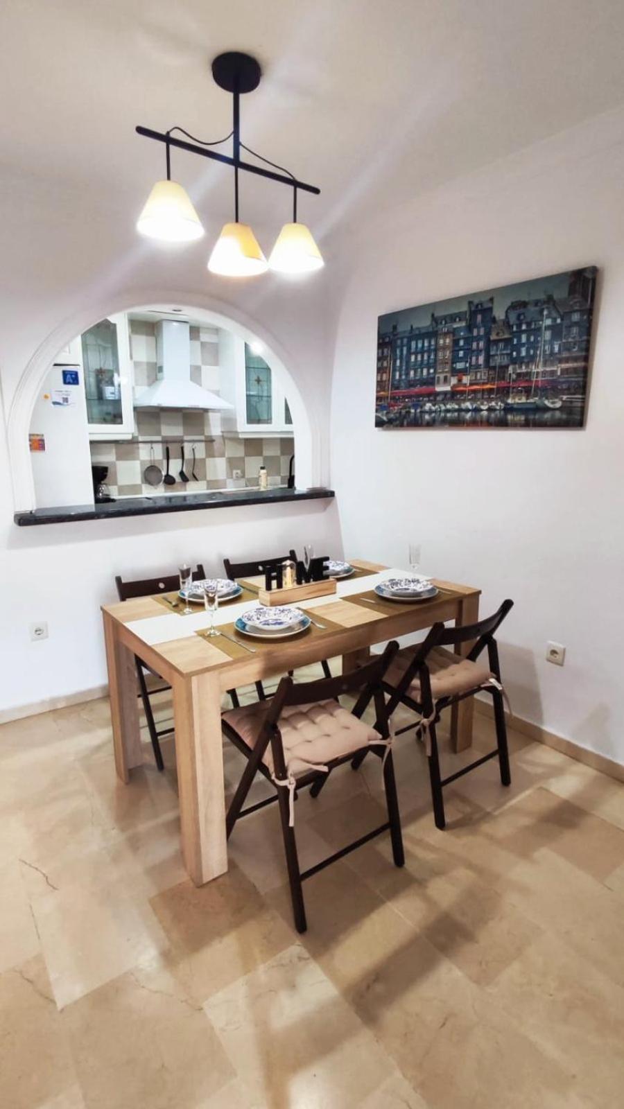 2Bdr Sunny Apartment With Pool And Private Parking In Бенальмадена Экстерьер фото